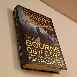 Robert Ludlum's The Bourne Objective Book